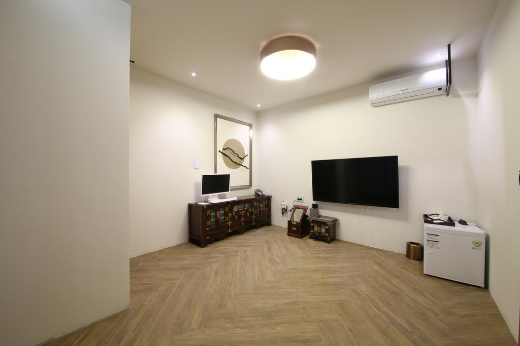 Avenue Hotel Jeonju Bagian luar foto