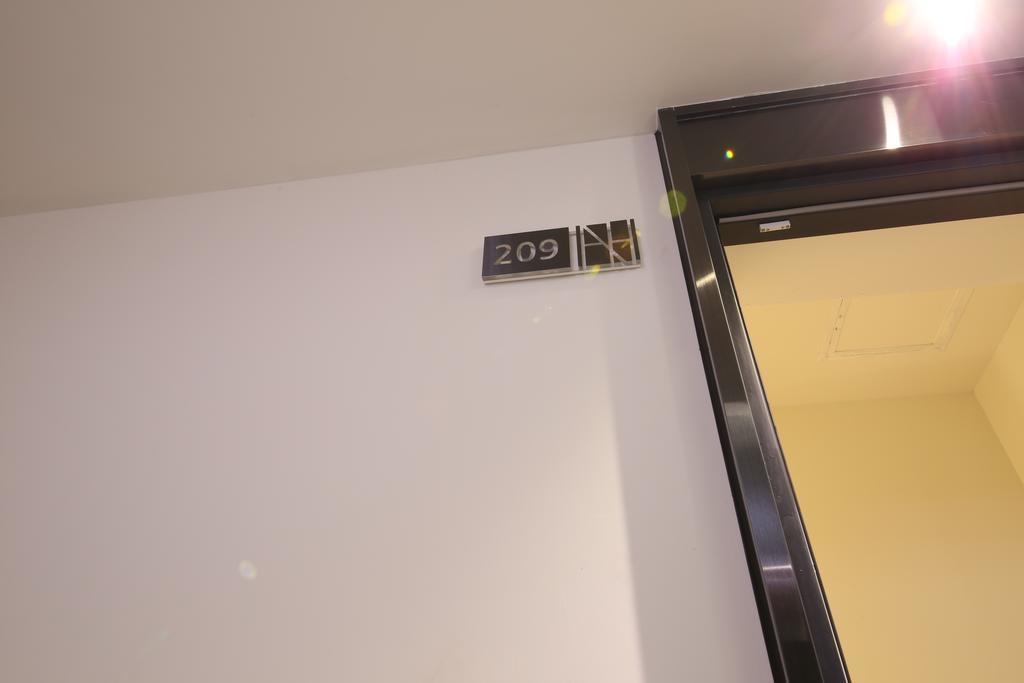 Avenue Hotel Jeonju Bagian luar foto